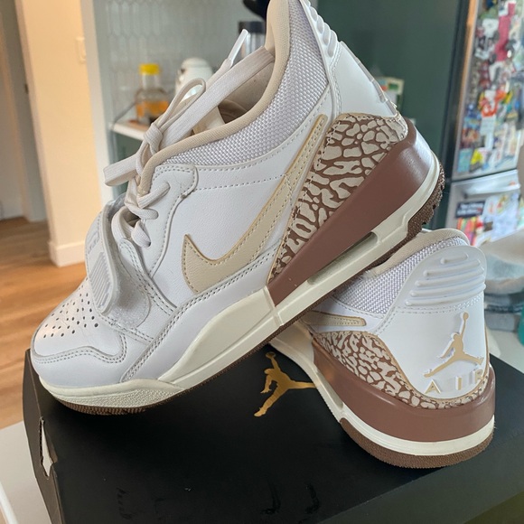 Nike White and Tan Women's Sneakers - Picture 2 of 7